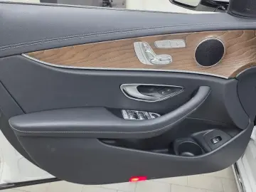 2022 Mercedes-Benz E-Класс с пробегом 68 502 км