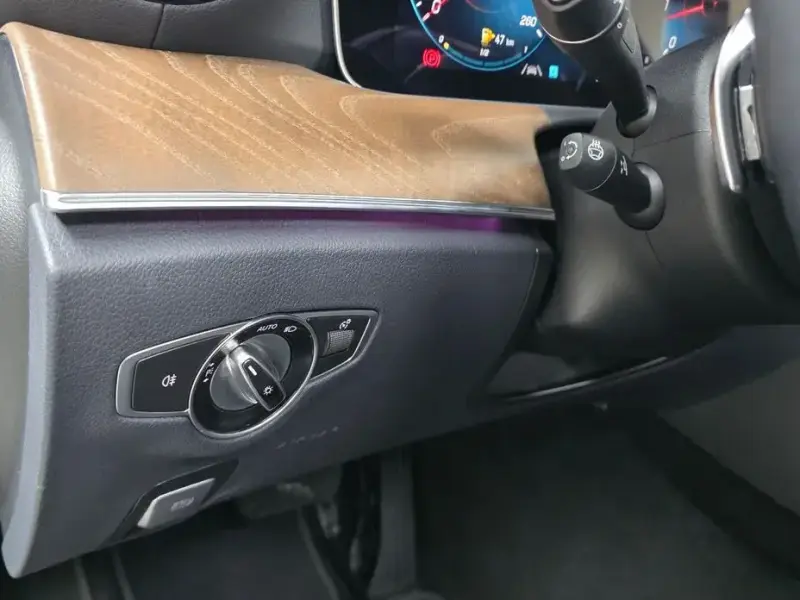 2022 Mercedes-Benz E-Класс с пробегом 68 502 км
