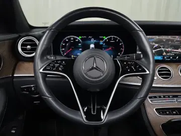 2022 Mercedes-Benz E-Класс с пробегом 68 502 км