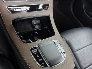 2022 Mercedes-Benz E-Класс с пробегом 68 502 км