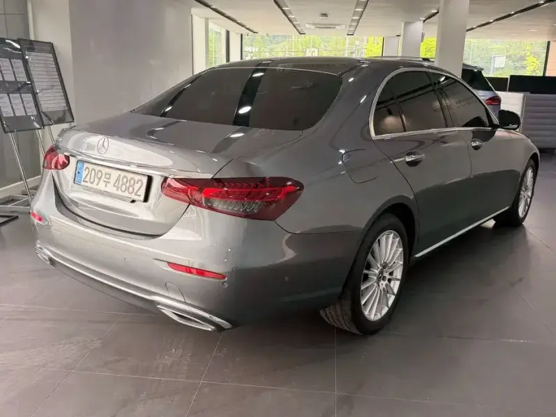 2022 Mercedes-Benz E-Класс с пробегом 37 782 км