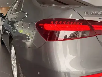 2022 Mercedes-Benz E-Класс с пробегом 37 782 км