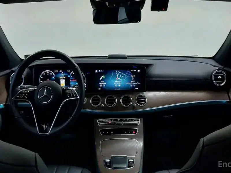 2023 Mercedes-Benz E-Класс с пробегом 37 938 км