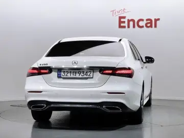 2022 Mercedes-Benz E-Класс с пробегом 60 335 км