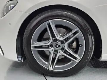 2022 Mercedes-Benz E-Класс с пробегом 60 335 км