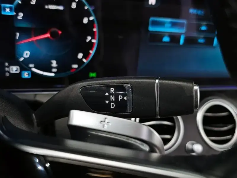 2022 Mercedes-Benz E-Класс с пробегом 60 335 км