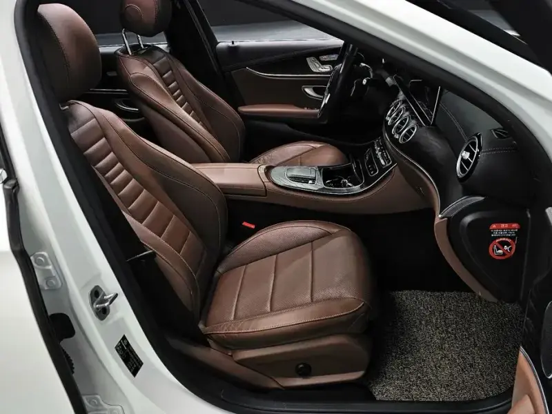 2022 Mercedes-Benz E-Класс с пробегом 60 335 км