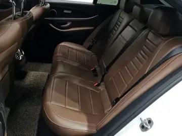 2022 Mercedes-Benz E-Класс с пробегом 60 335 км