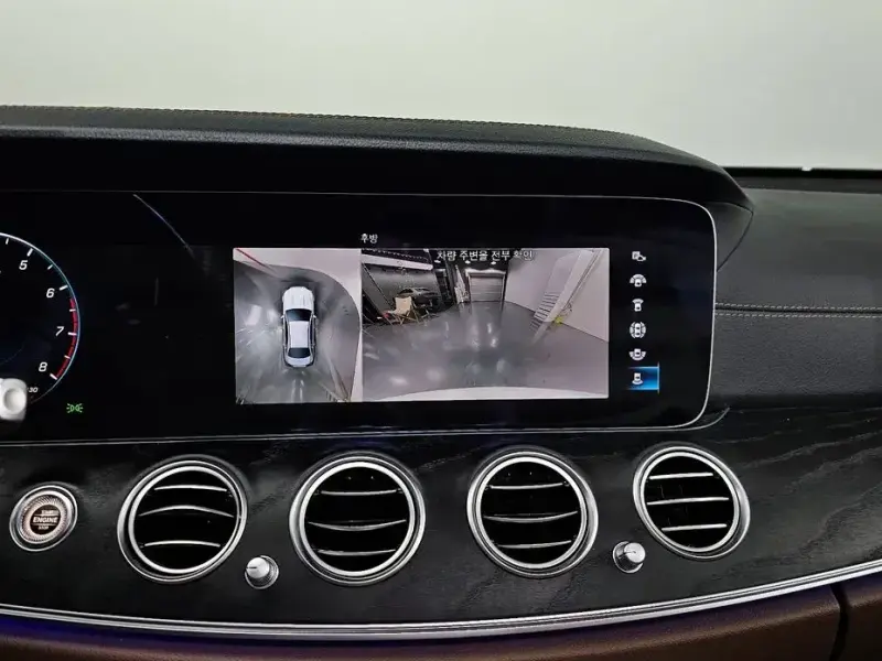 2022 Mercedes-Benz E-Класс с пробегом 60 335 км
