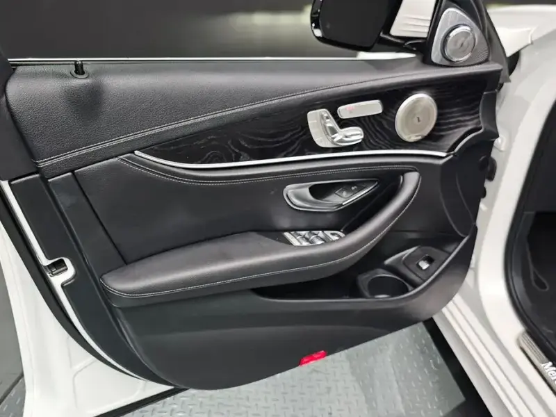 2021 Mercedes-Benz E-Класс с пробегом 50 240 км