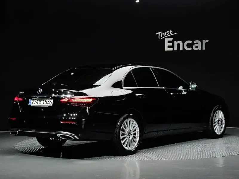 2022 Mercedes-Benz E-Класс с пробегом 33 787 км