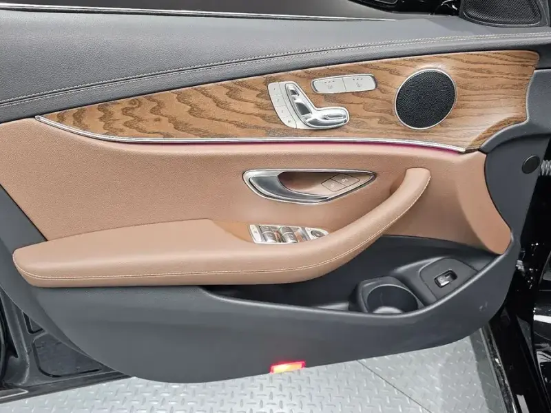 2022 Mercedes-Benz E-Класс с пробегом 33 787 км