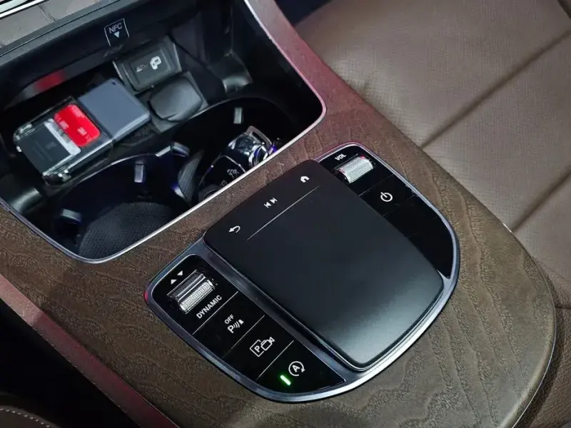 2022 Mercedes-Benz E-Класс с пробегом 33 787 км