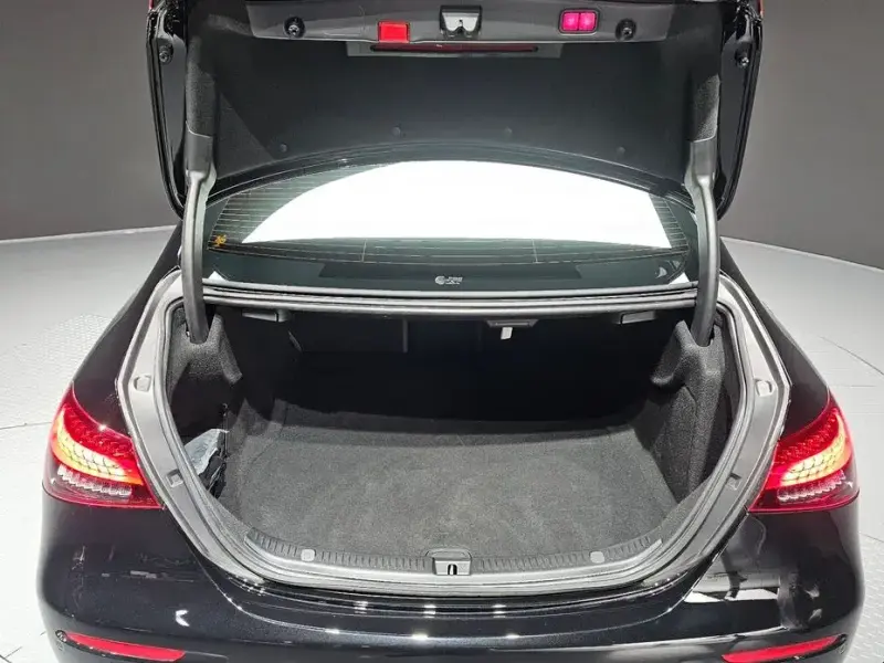 2022 Mercedes-Benz E-Класс с пробегом 33 787 км