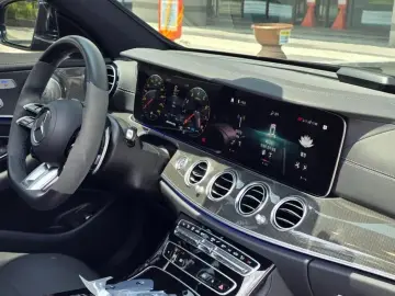 2022 Mercedes-Benz E-Класс с пробегом 37 793 км