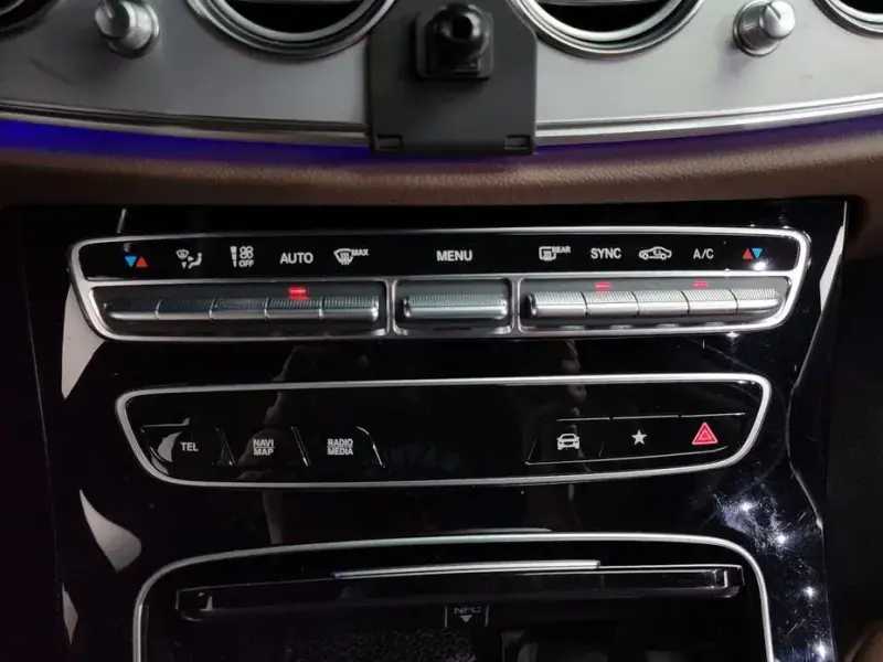 2021 Mercedes-Benz E-Класс с пробегом 53 595 км