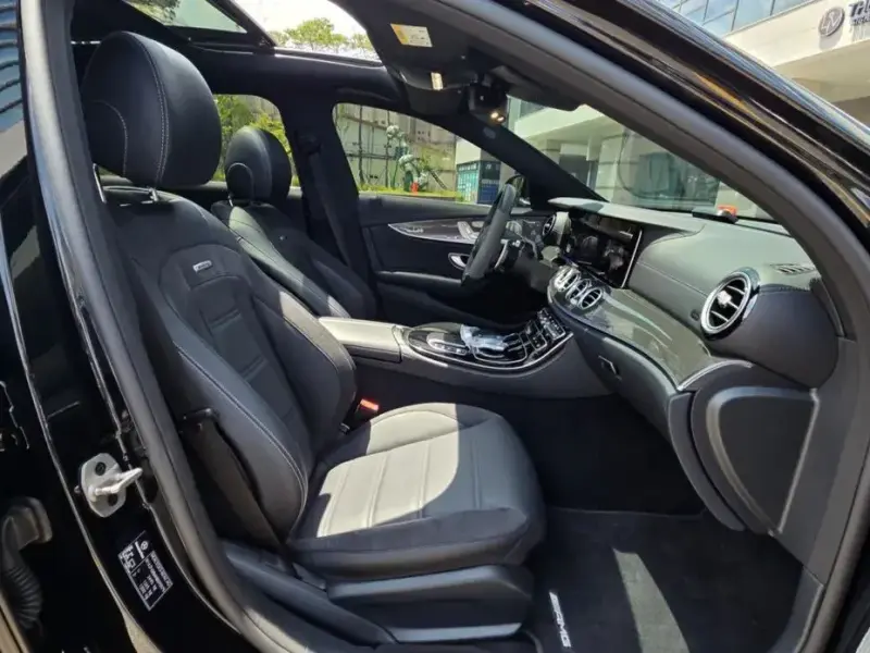 2022 Mercedes-Benz E-Класс с пробегом 37 793 км