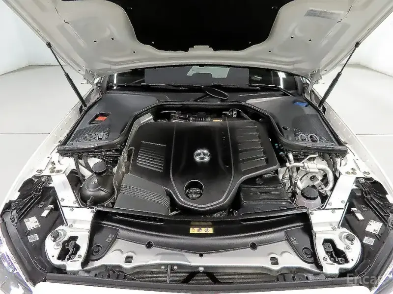 2021 Mercedes-Benz E-Класс с пробегом 19 208 км