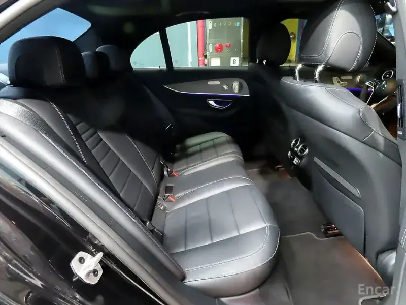 2023 Mercedes-Benz E-Класс с пробегом 38 400 км