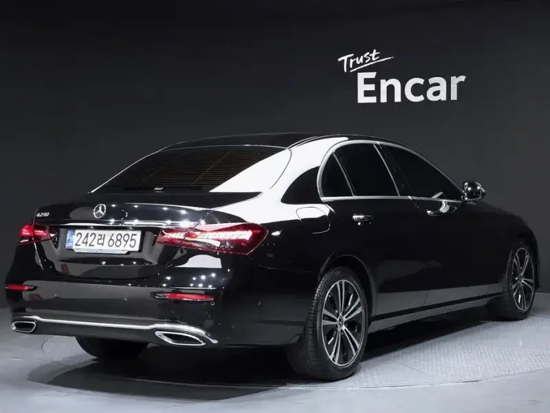 2022 Mercedes-Benz E-Класс с пробегом 40 546 км