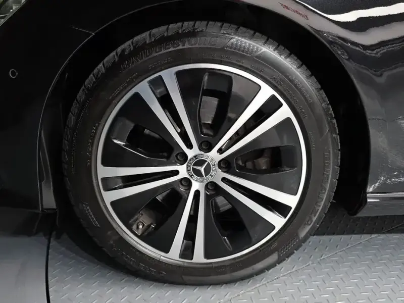 2022 Mercedes-Benz E-Класс с пробегом 40 546 км
