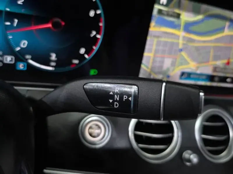 2022 Mercedes-Benz E-Класс с пробегом 40 546 км