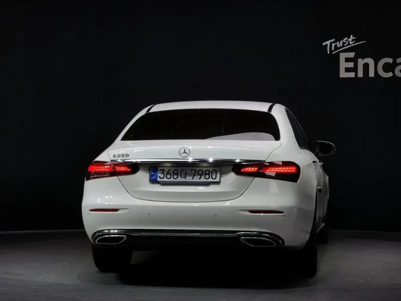 2021 Mercedes-Benz E-Класс с пробегом 81 863 км