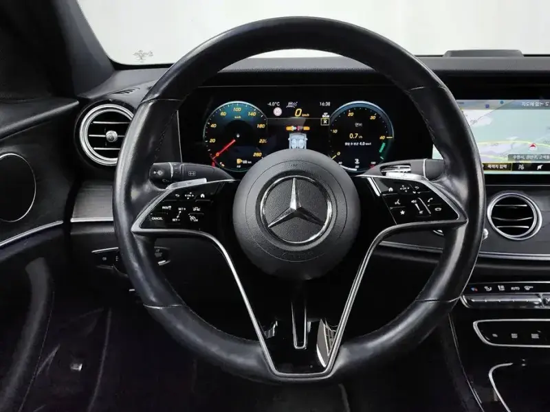2021 Mercedes-Benz E-Класс с пробегом 81 863 км
