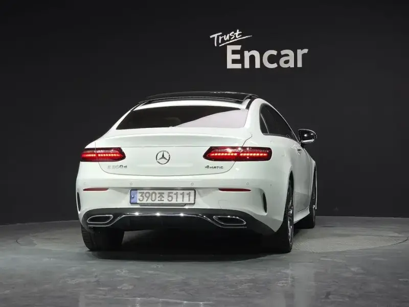 2022 Mercedes-Benz E-Класс с пробегом 49 292 км