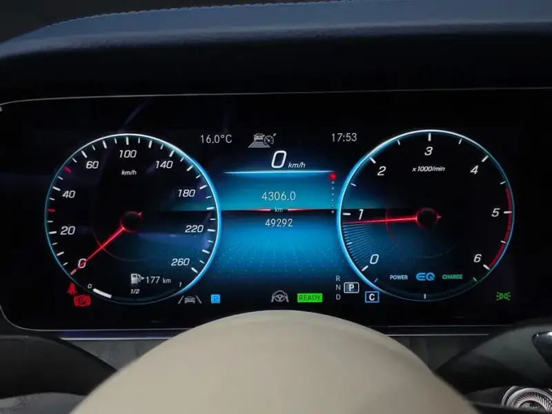 2022 Mercedes-Benz E-Класс с пробегом 49 292 км
