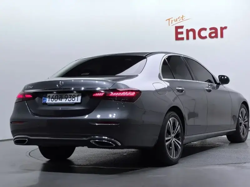 2021 Mercedes-Benz E-Класс с пробегом 64 416 км