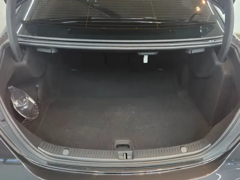 2022 Mercedes-Benz E-Класс с пробегом 48 648 км