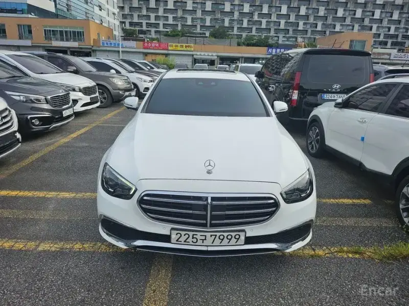 2022 Mercedes-Benz E-Класс с пробегом 90 066 км