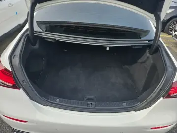 2022 Mercedes-Benz E-Класс с пробегом 90 066 км