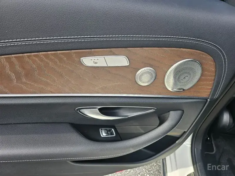 2022 Mercedes-Benz E-Класс с пробегом 90 066 км