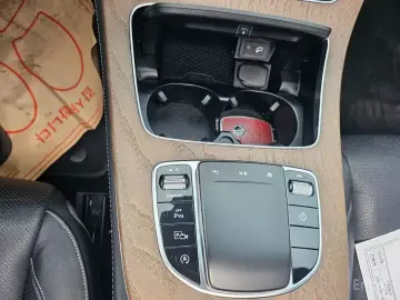 2022 Mercedes-Benz E-Класс с пробегом 90 066 км