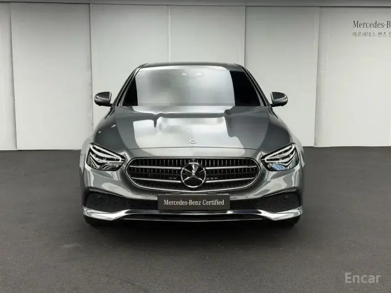 2022 Mercedes-Benz E-Класс с пробегом 28 133 км