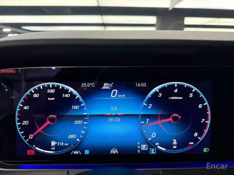 2022 Mercedes-Benz E-Класс с пробегом 28 133 км