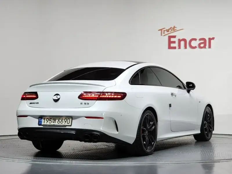2023 Mercedes-Benz E-Класс с пробегом 44 311 км