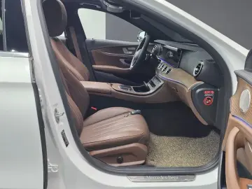 2022 Mercedes-Benz E-Класс с пробегом 59 500 км