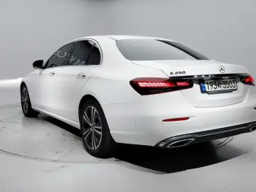 2021 Mercedes-Benz E-Класс с пробегом 59 938 км