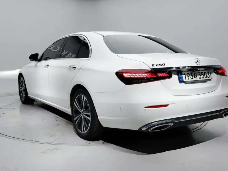 2021 Mercedes-Benz E-Класс с пробегом 59 938 км