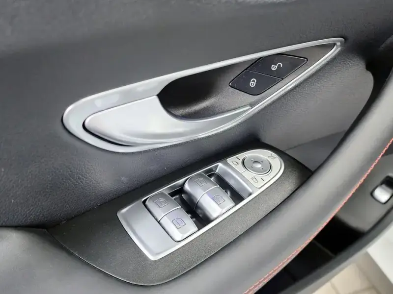 2023 Mercedes-Benz E-Класс с пробегом 44 311 км