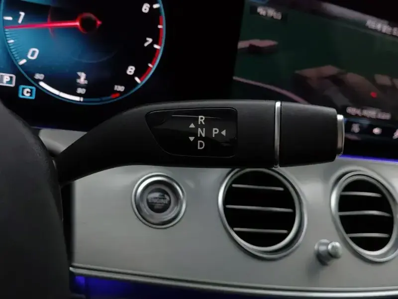 2021 Mercedes-Benz E-Класс с пробегом 59 938 км