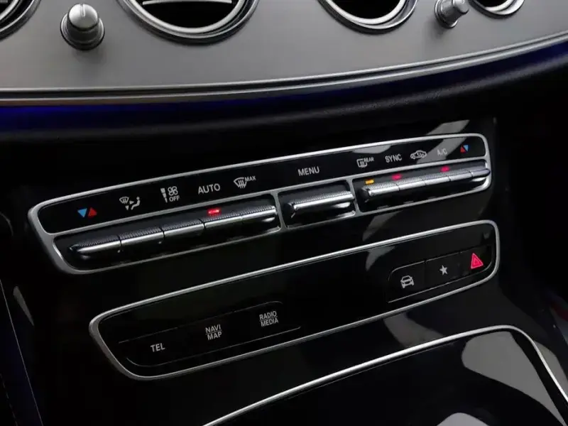2021 Mercedes-Benz E-Класс с пробегом 59 938 км
