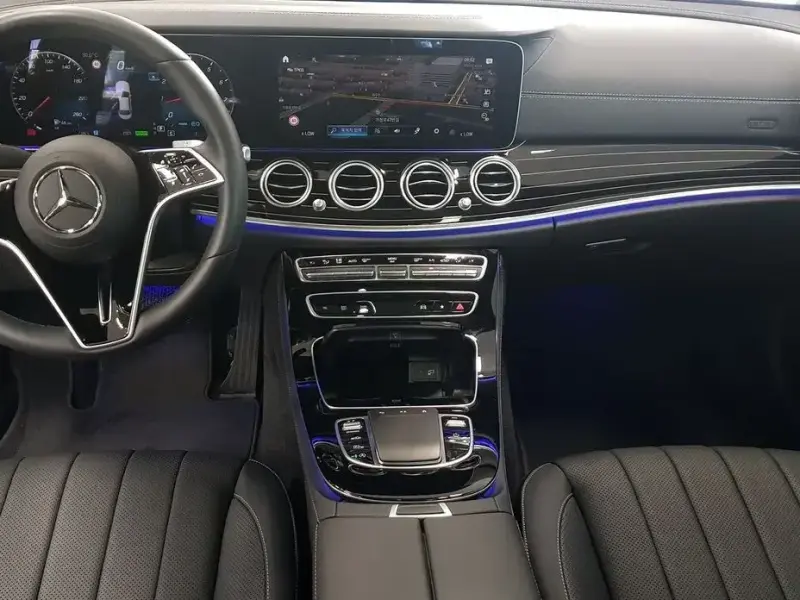 2023 Mercedes-Benz E-Класс с пробегом 3 401 км