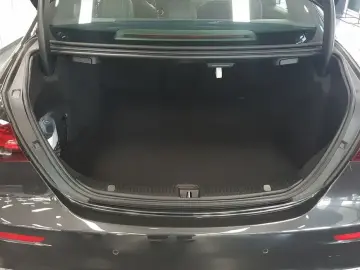 2023 Mercedes-Benz E-Класс с пробегом 3 401 км