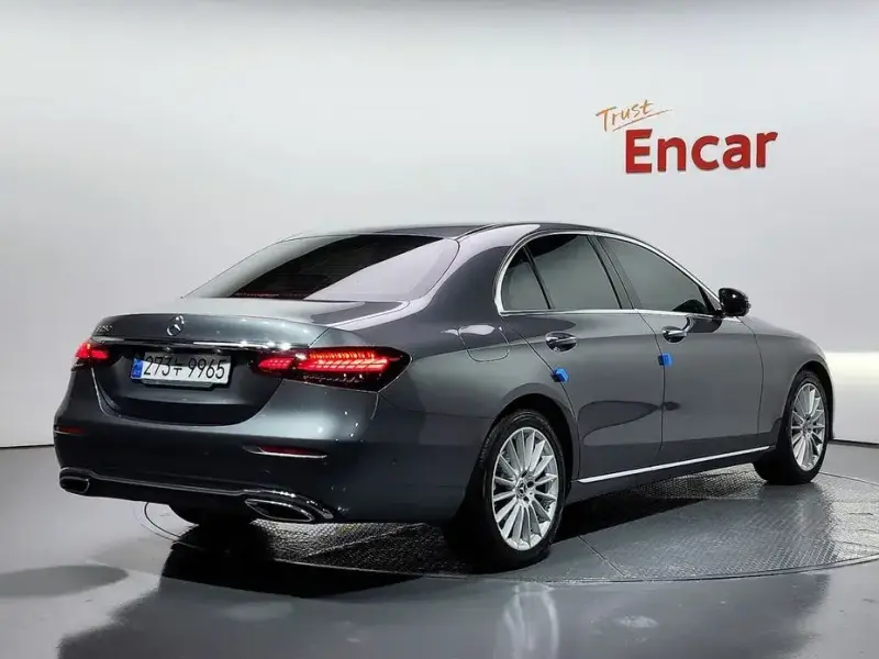 2022 Mercedes-Benz E-Класс с пробегом 54 196 км