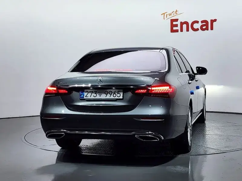 2022 Mercedes-Benz E-Класс с пробегом 54 196 км