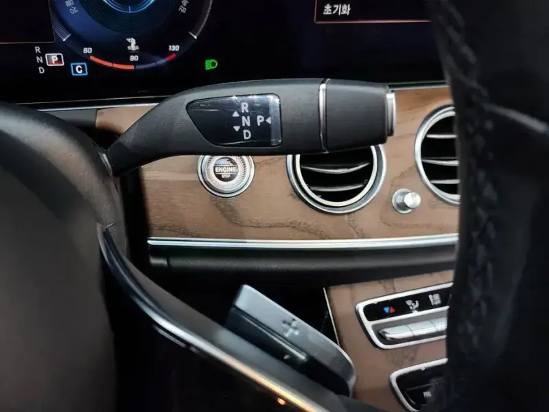 2022 Mercedes-Benz E-Класс с пробегом 54 196 км